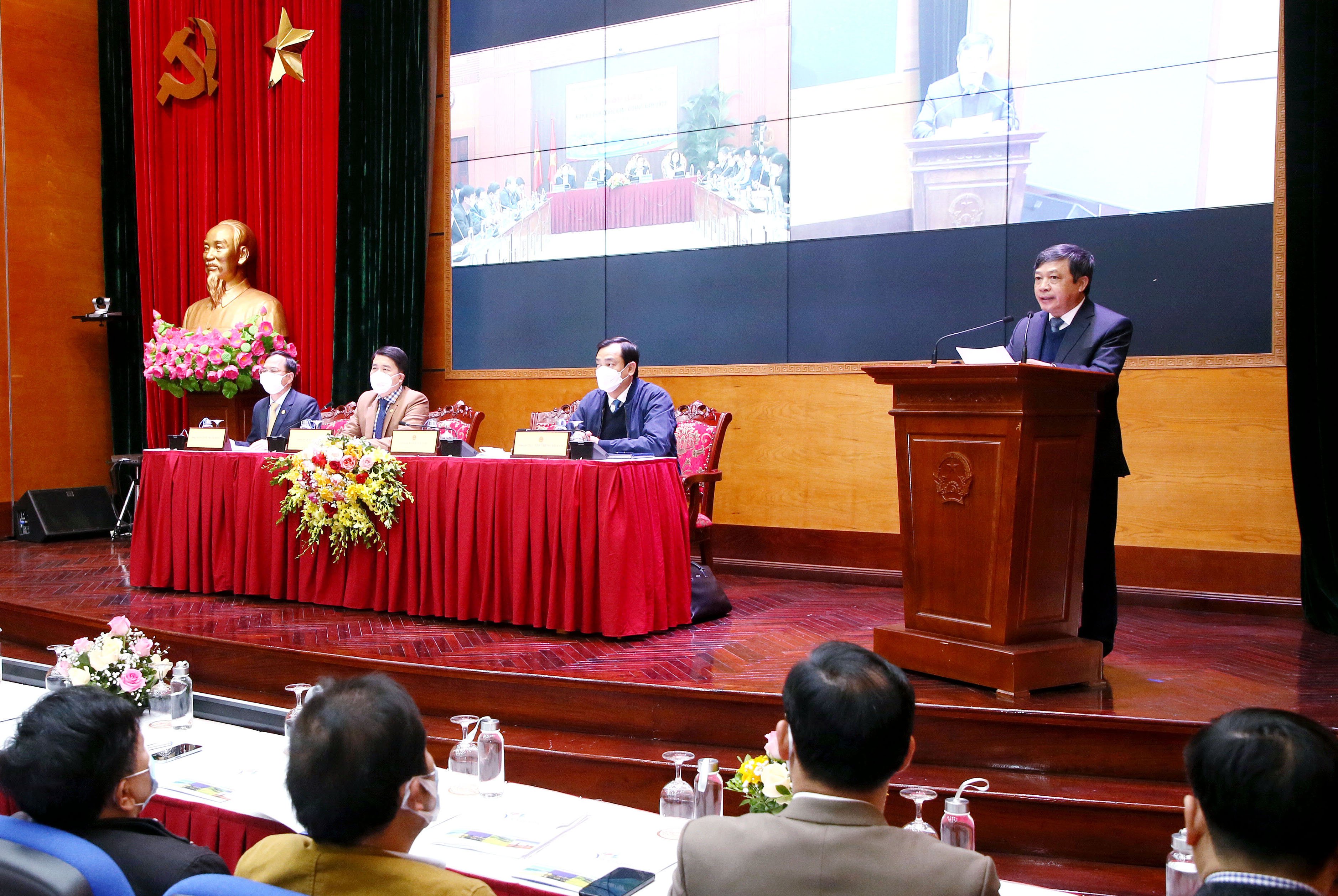 Thứ trưởng Bộ VHTTDL Đoàn Văn Việt phát biểu tại họp báo